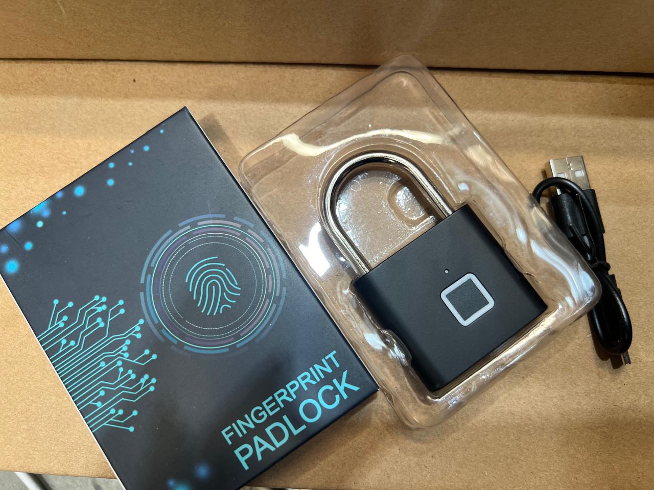 CANDADO CON HUELLA DIGITAL